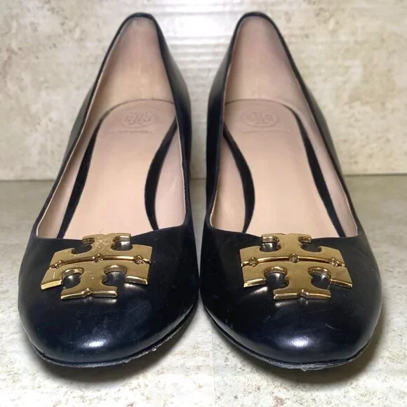 Tory Burch Black Leather Wedge Pumps Gold Logo Accent Elegant Comfortable - Picture 2 of 9